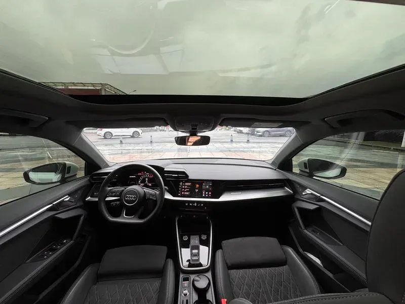 Audi A3 2024 — photo 12 of 16