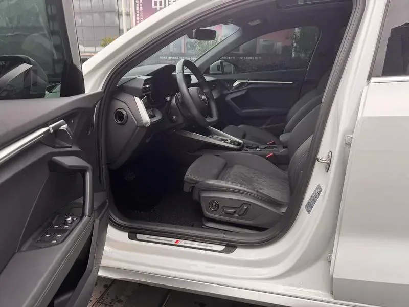 Audi A3 2024 — photo 13 of 16