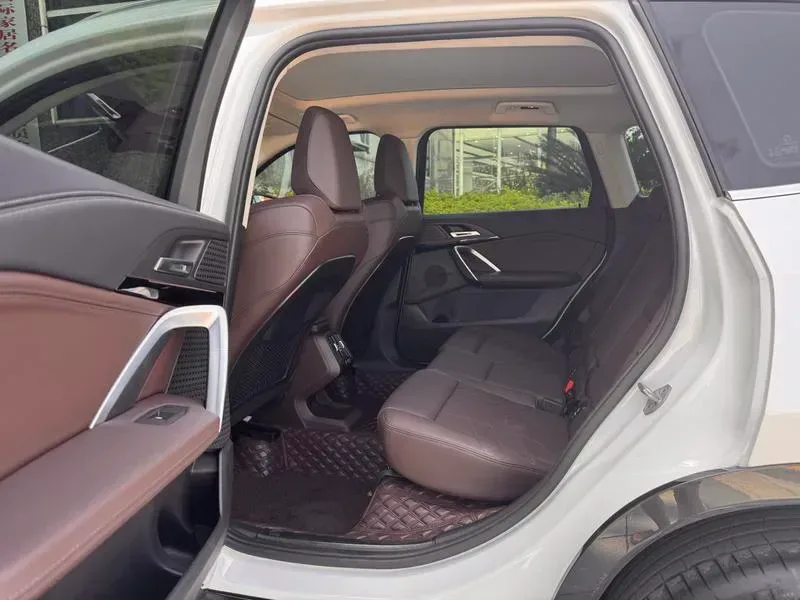 BMW X1 2023 — photo 16 of 17