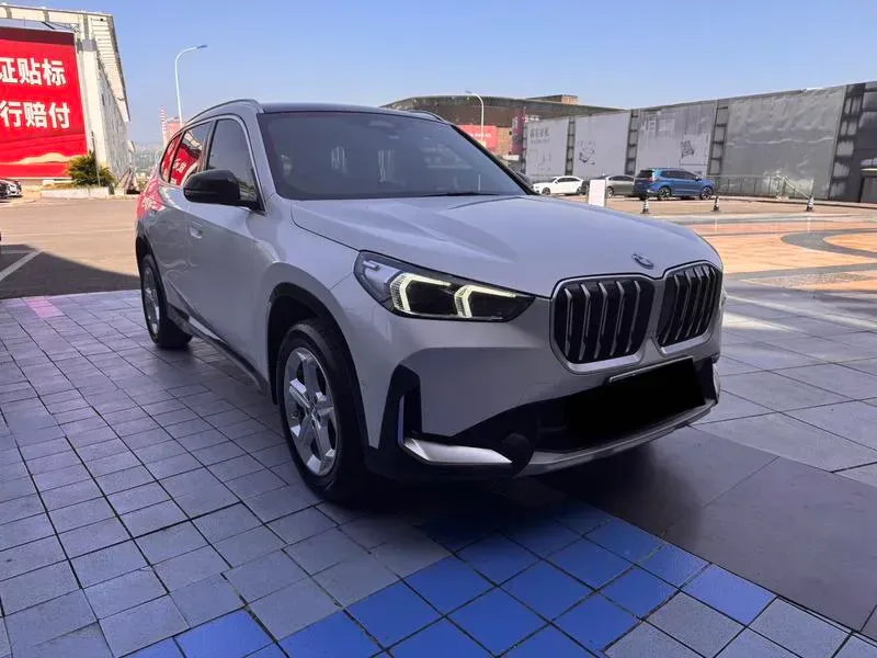 BMW X1 2023 — photo 3 of 17