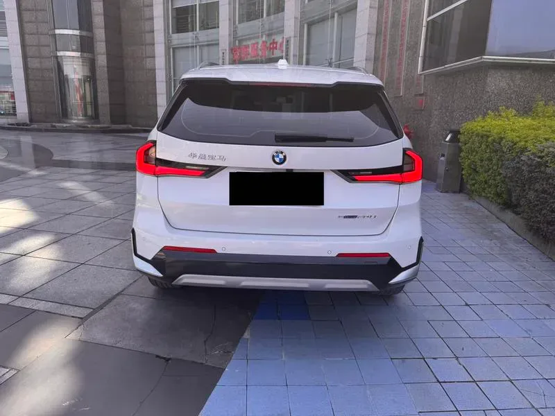 BMW X1 2023 — photo 5 of 17