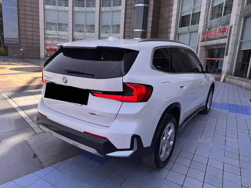 BMW X1 2023 — photo 6 of 17