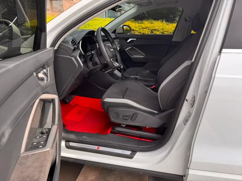 Audi Q3 2023 — photo 14 of 17