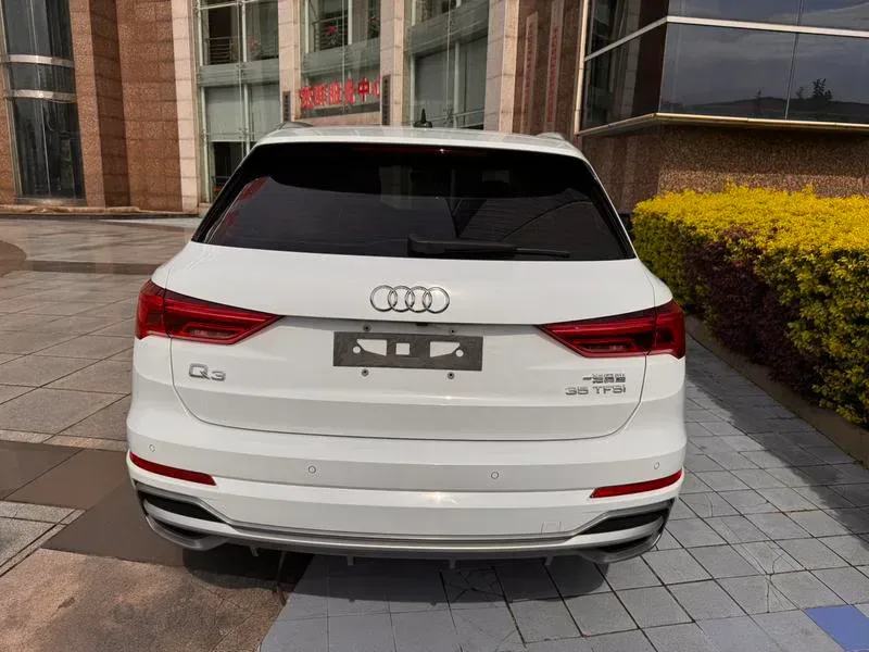Audi Q3 2023 — photo 5 of 17