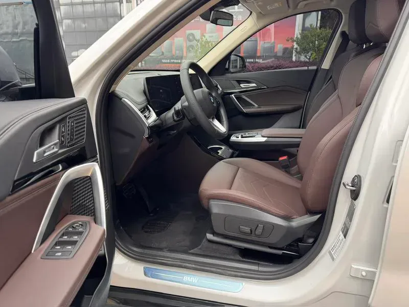 BMW X1 2023 — photo 17 of 18