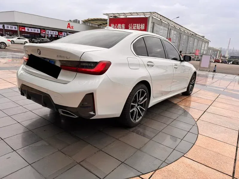 BMW 3 Series 2023 — photo 6 of 17