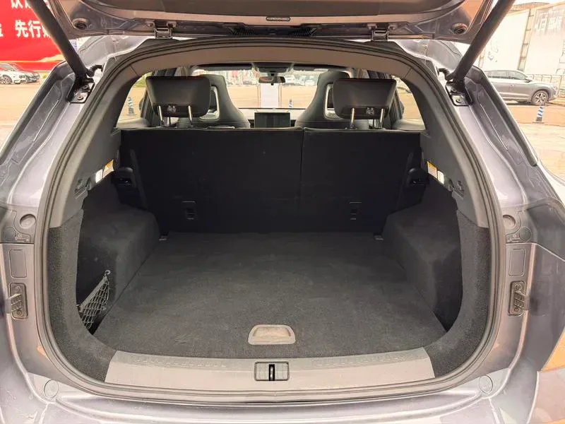 Jetour Great Sage 2023 — photo 19 of 20