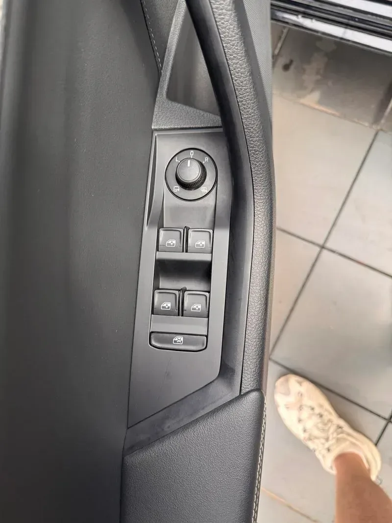 Skoda Superb 2024 — photo 7 of 20