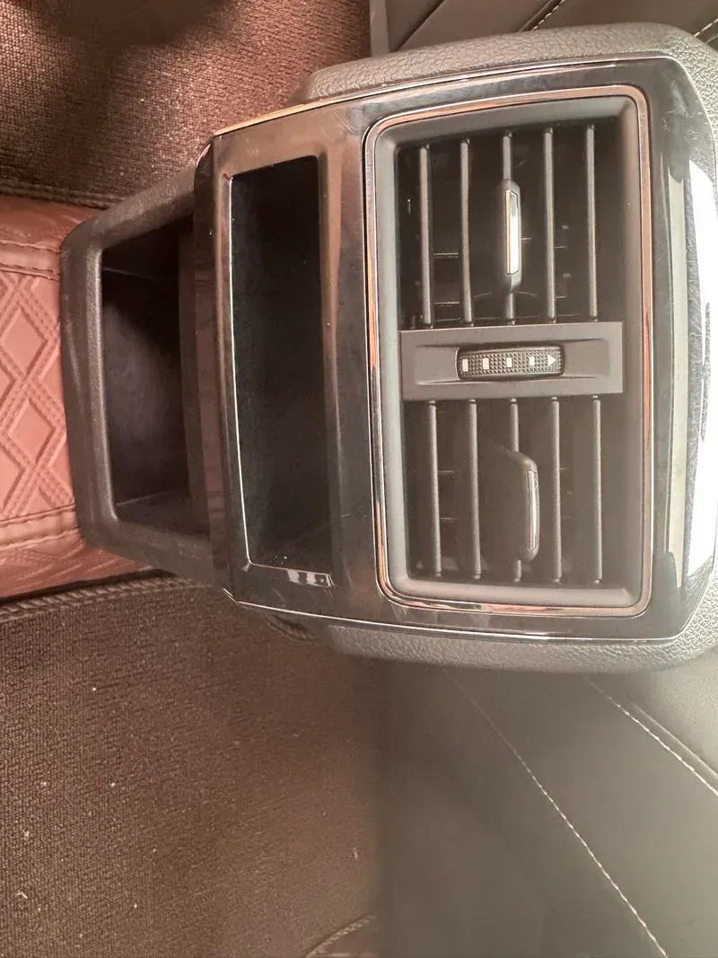 Skoda Superb 2024 — photo 8 of 20