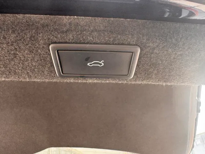 Skoda Superb 2024 — photo 9 of 20