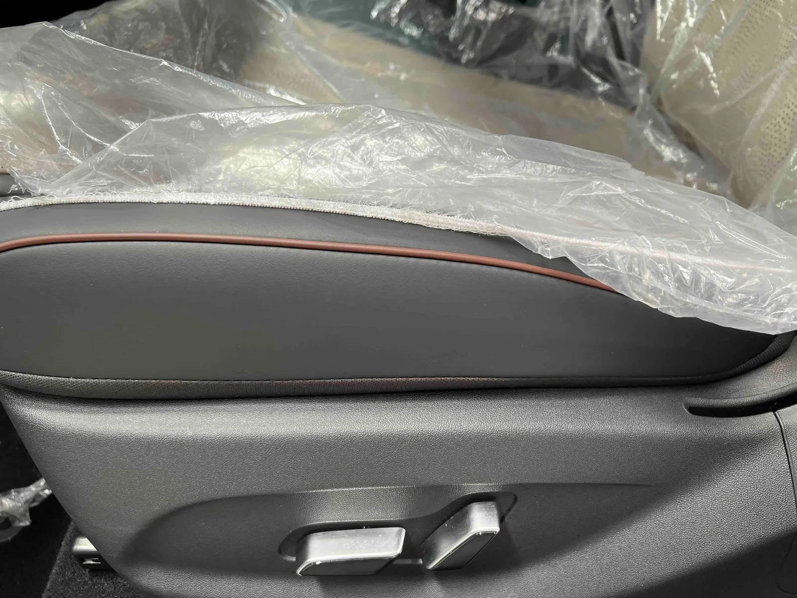 BYD Dolphin 2025 — photo 11 of 19