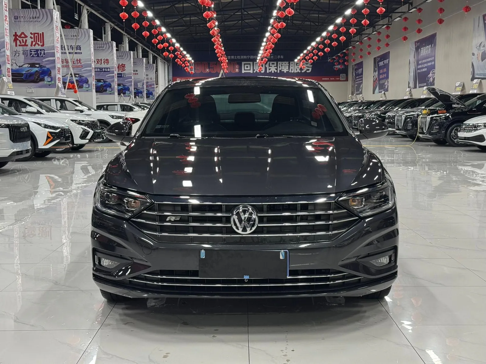 Volkswagen Sagitar 2021 — photo 2 of 18