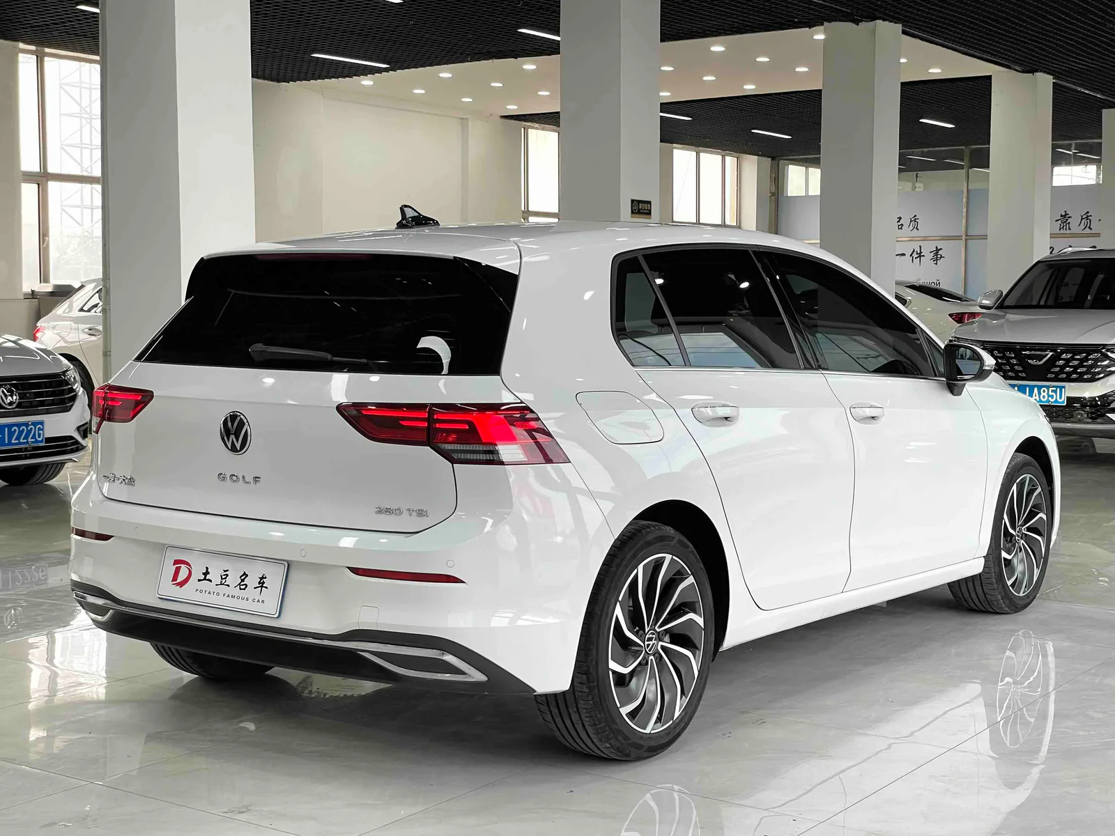 Volkswagen Golf 2021 — photo 14 of 18