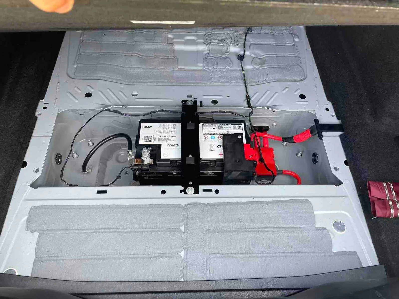 BMW 3 Series 2023 — photo 19 of 20