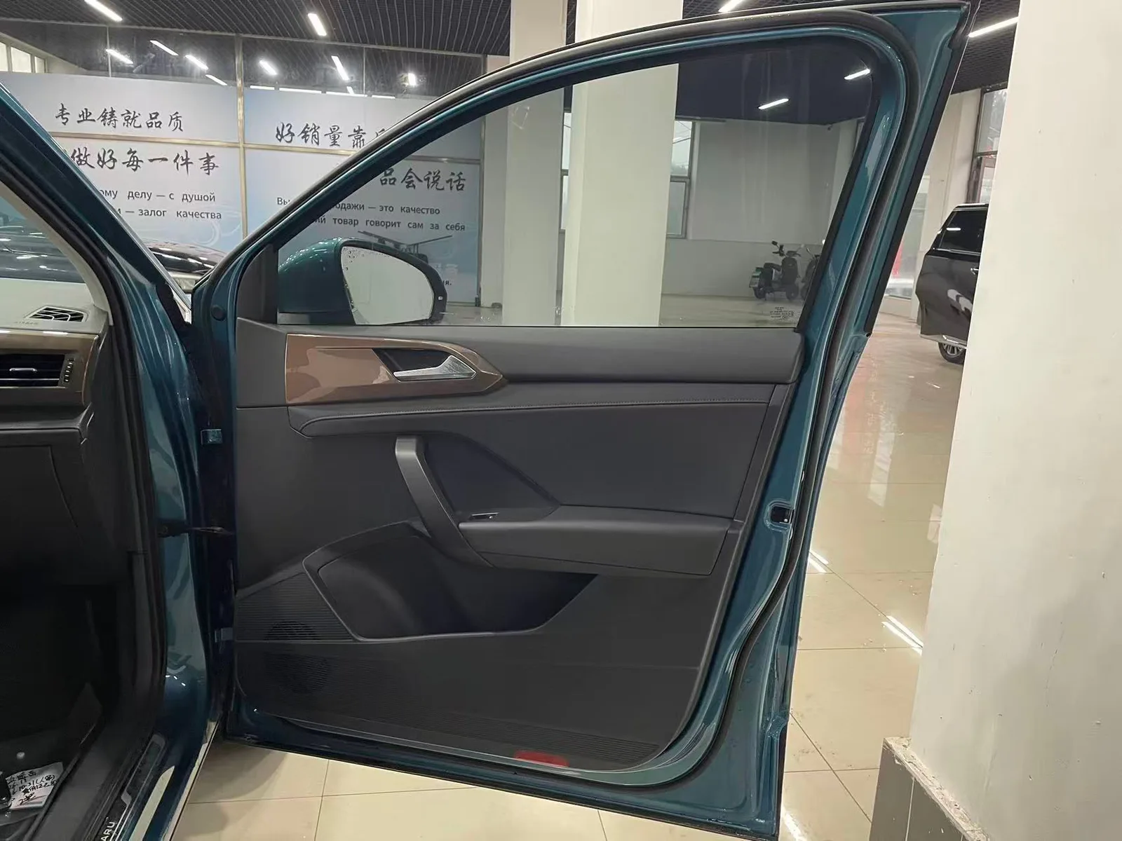 Volkswagen Tayron 2021 — photo 12 of 20