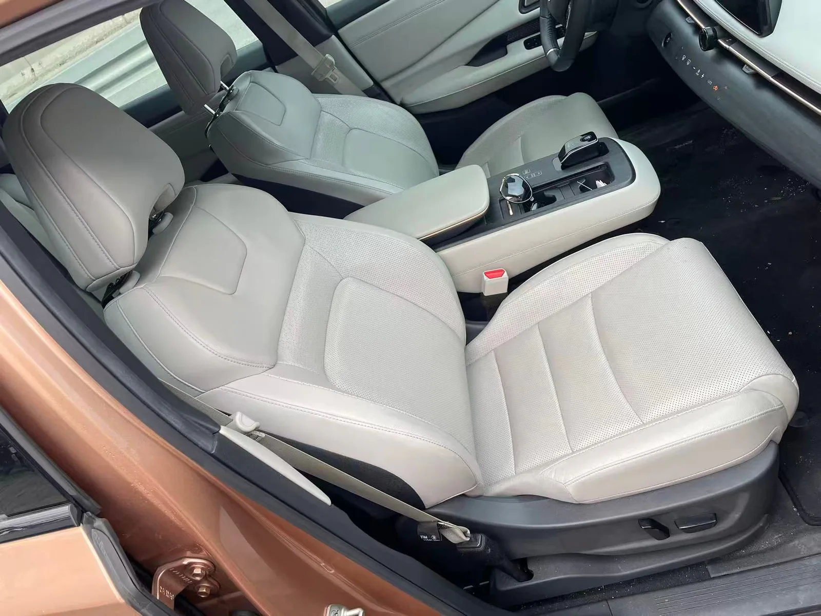 Nissan ARIYA 2022 — photo 16 of 20