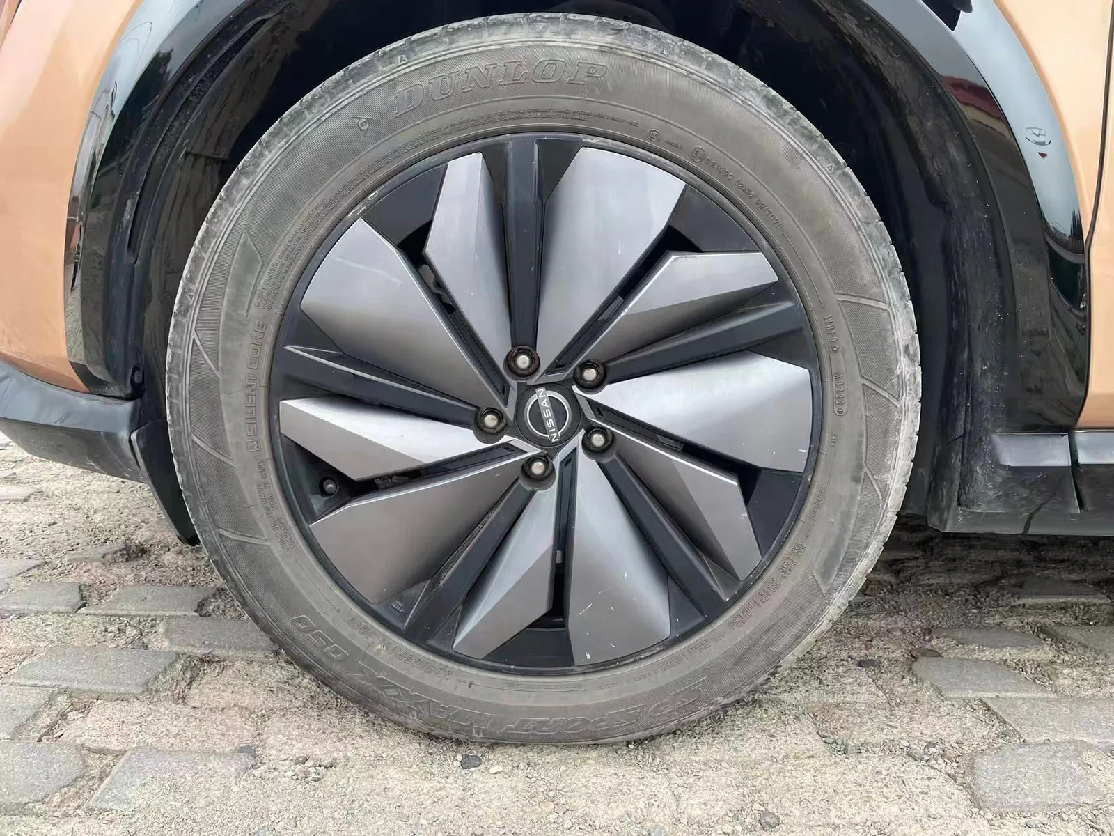 Nissan ARIYA 2022 — photo 3 of 20