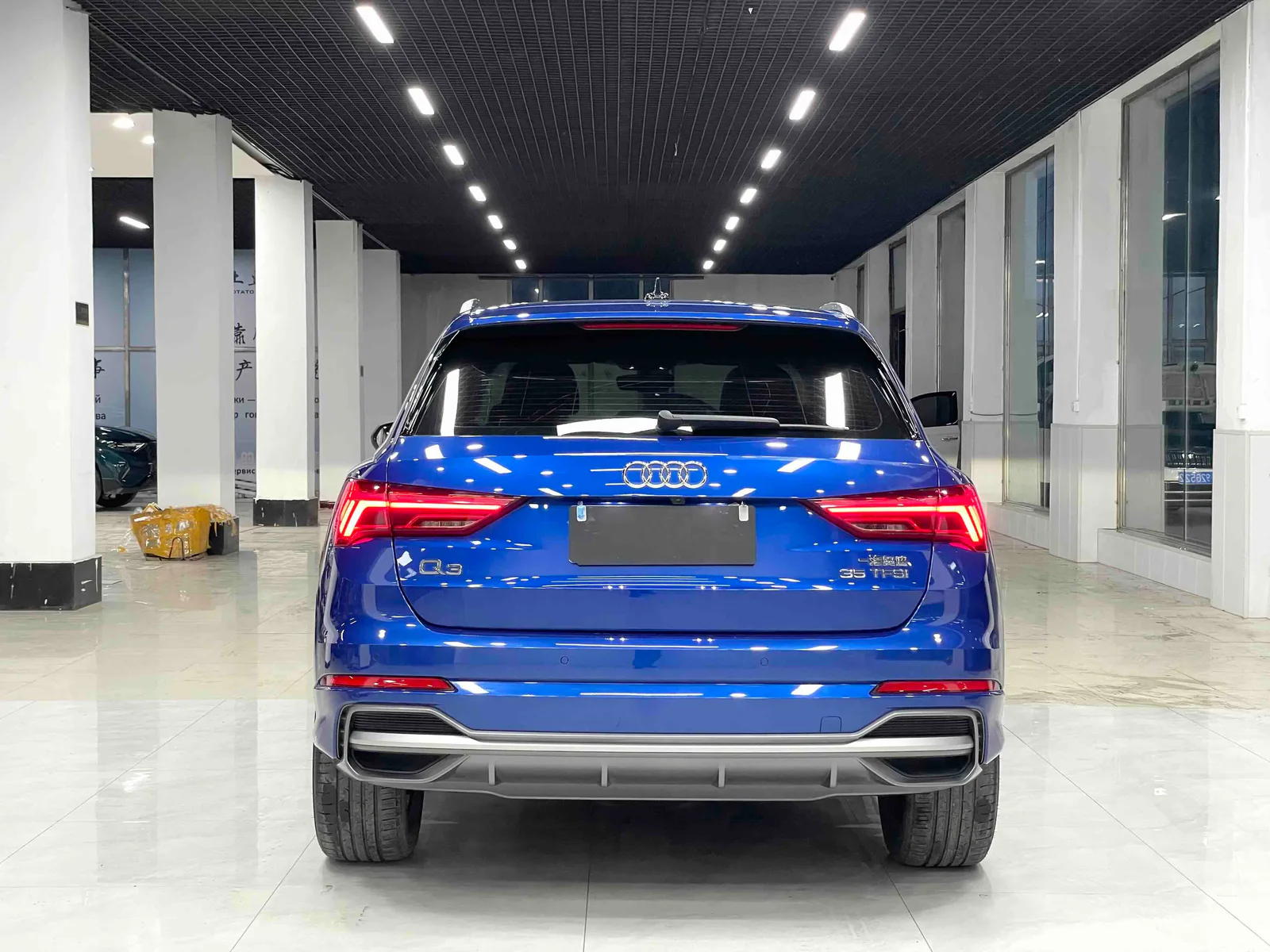 Audi Q3 2022 — photo 14 of 19