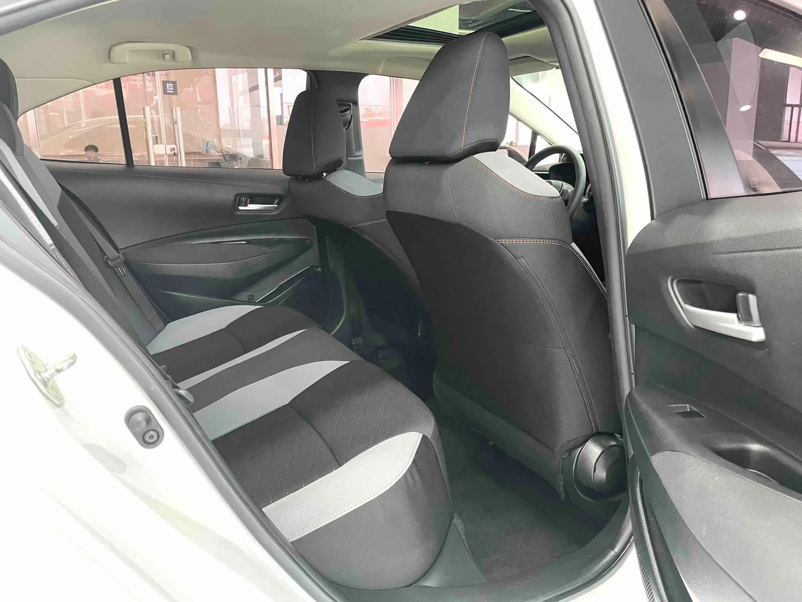 Toyota Corolla 2021 — photo 8 of 17