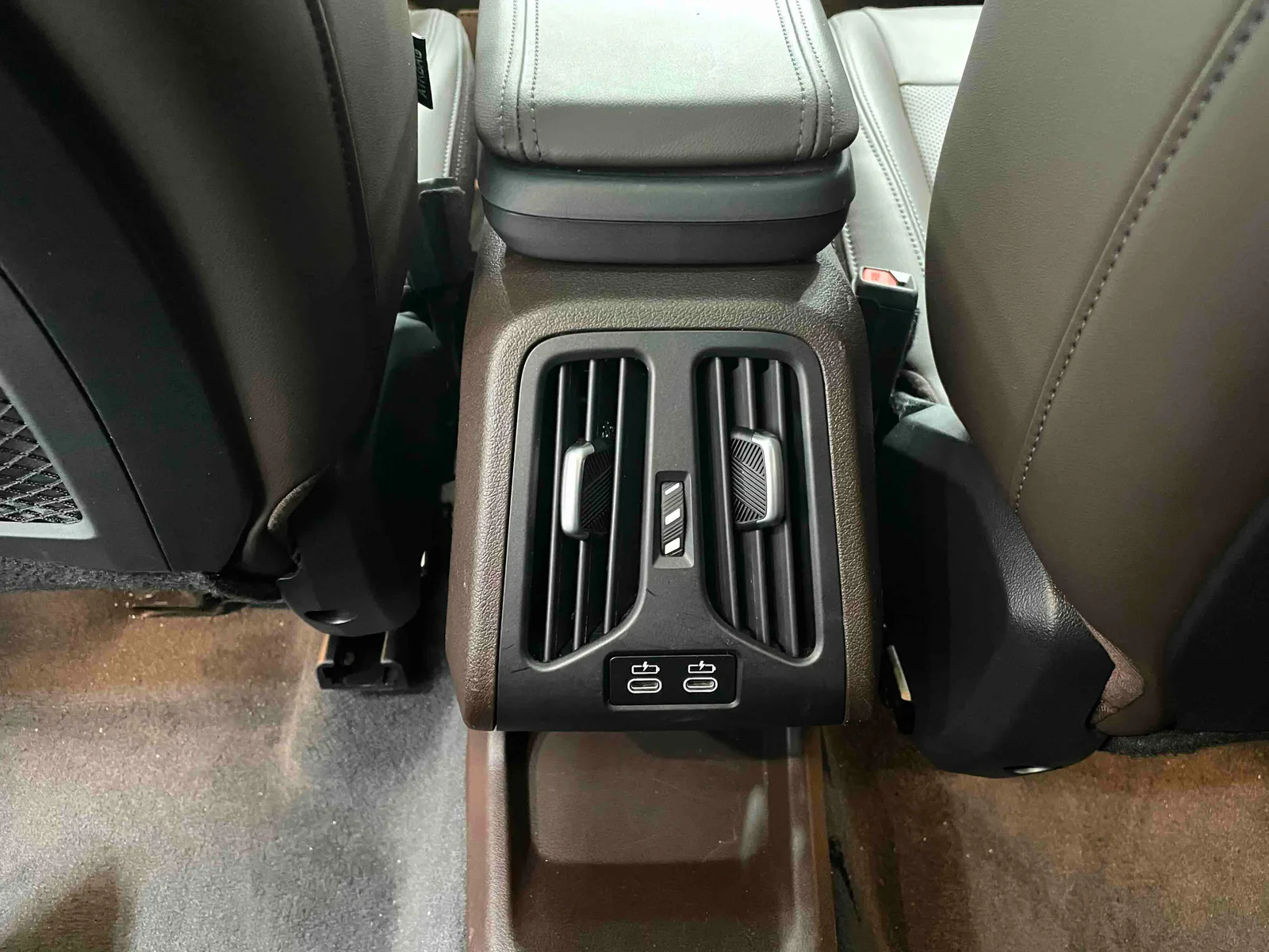 BMW X1 2023 — photo 11 of 20