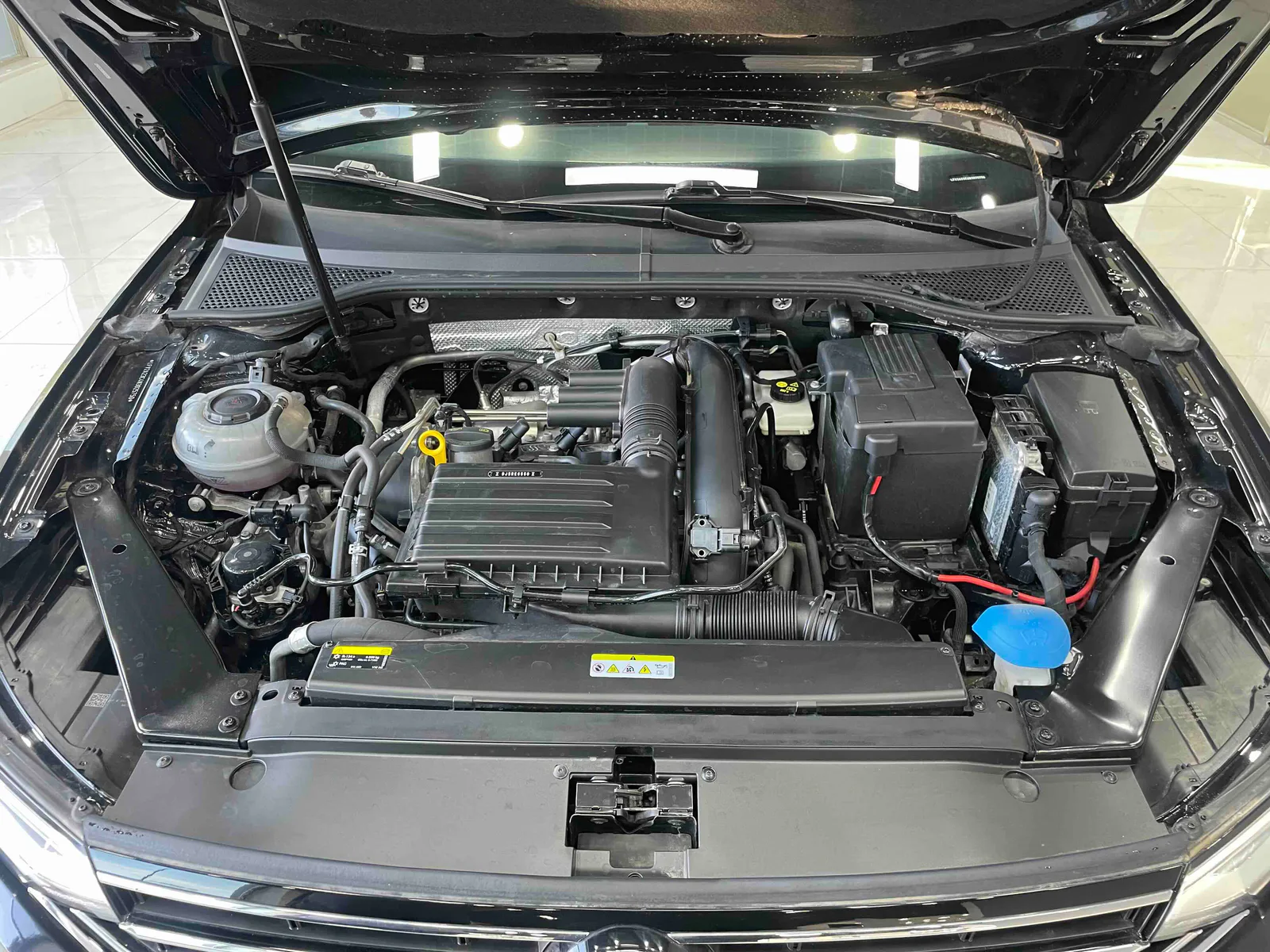Volkswagen Magotan 2020 — photo 18 of 20