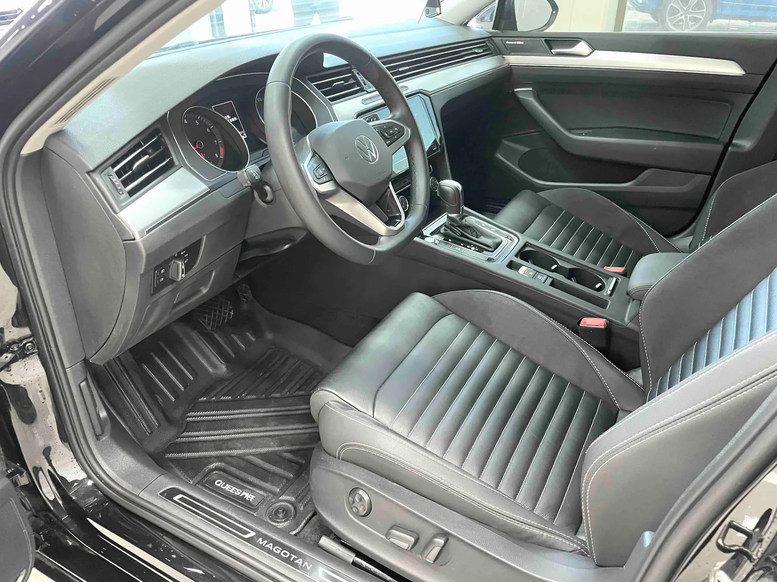 Volkswagen Magotan 2020 — photo 5 of 20