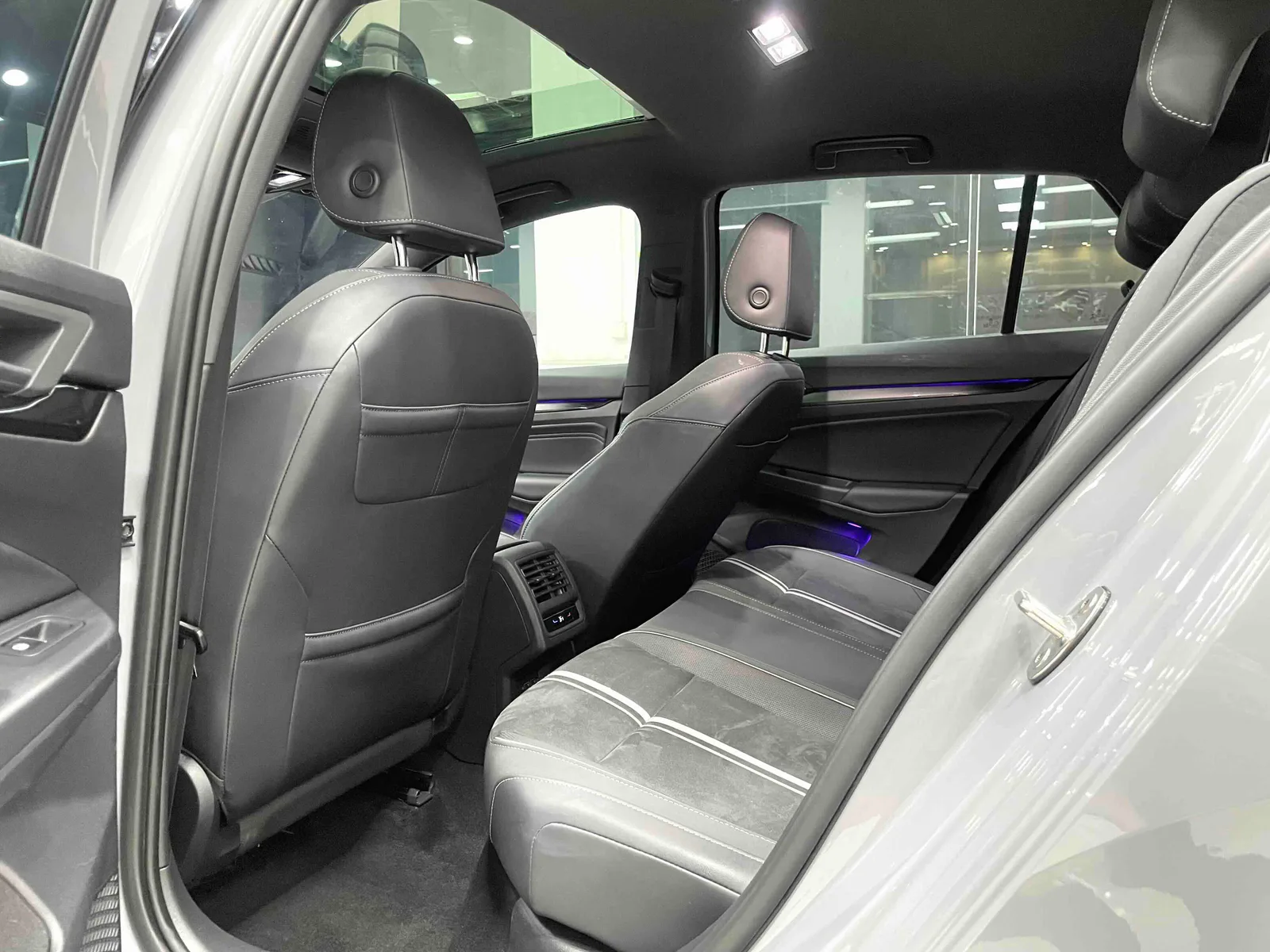 Volkswagen Golf 2021 — photo 9 of 19
