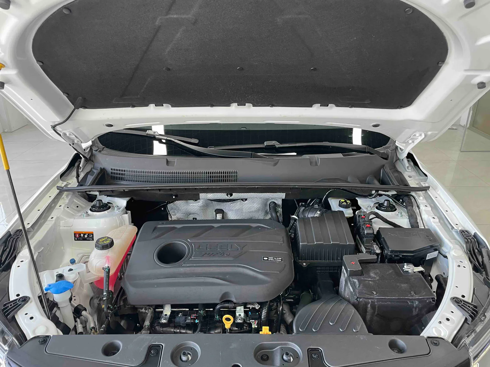 Geely Vision X6 2021 — photo 16 of 18