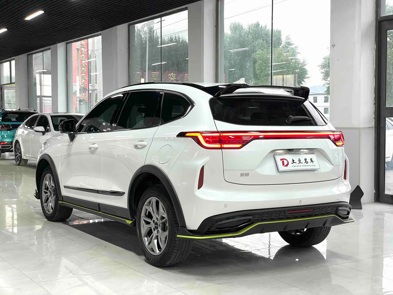 Haval Red Hare 2022 — photo 12 of 20