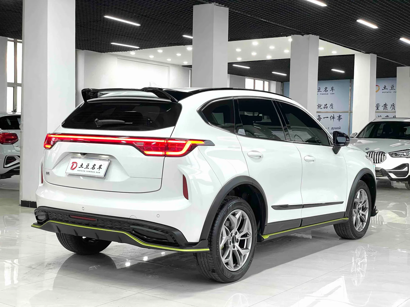 Haval Red Hare 2022 — photo 14 of 20