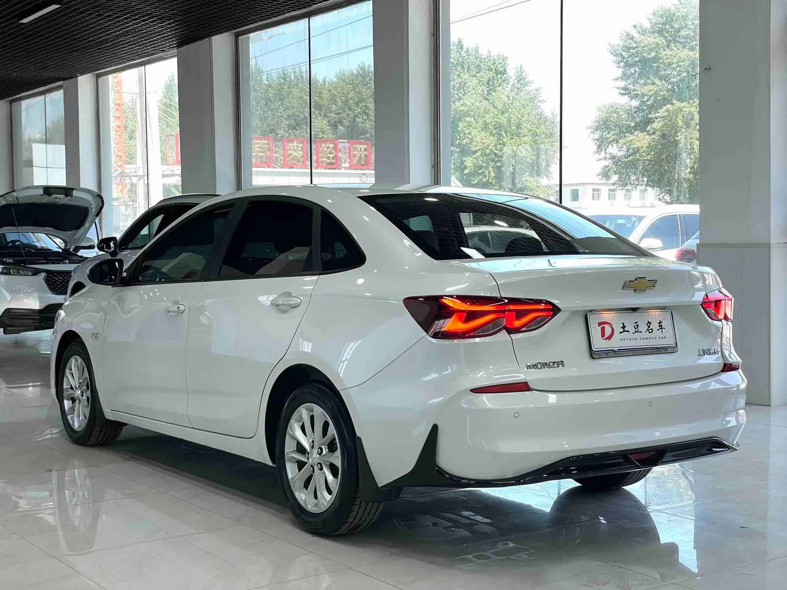 Chevrolet Cavalier 2023 — photo 11 of 16