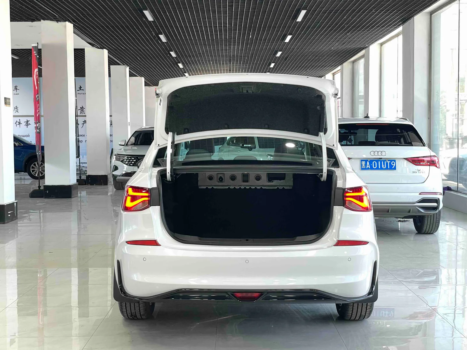 Chevrolet Cavalier 2023 — photo 14 of 16