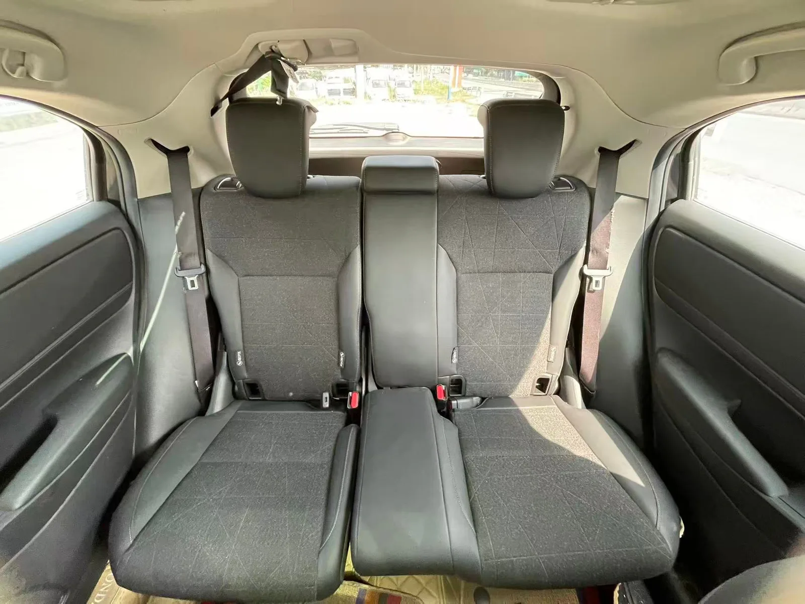 Honda Vezel 2023 — photo 10 of 20