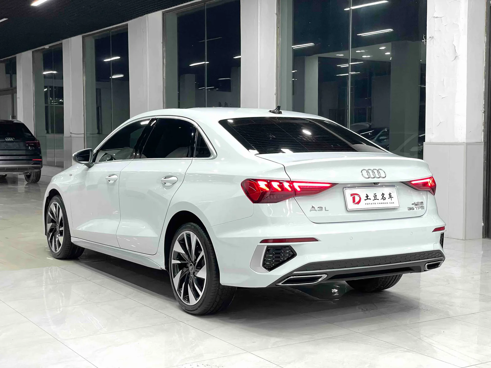 Audi A3 2023 — photo 14 of 20