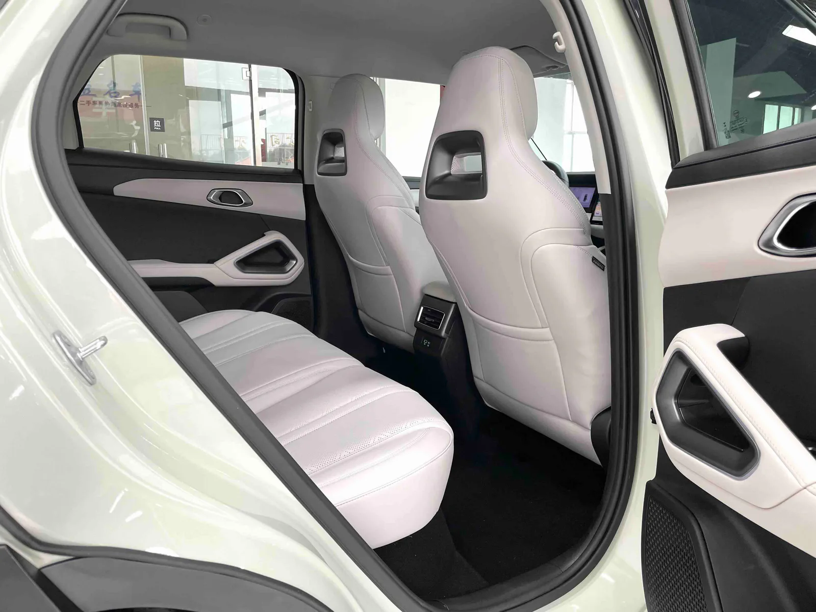 BYD Yuan UP 2025 — photo 9 of 20