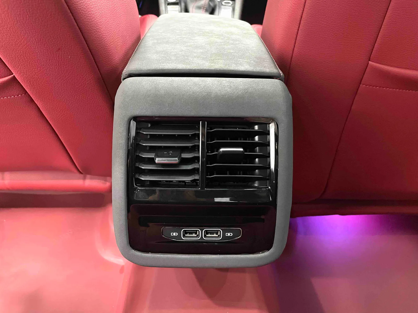 Volkswagen Sagitar 2021 — photo 10 of 20