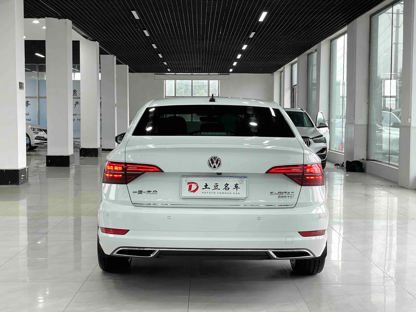 Volkswagen Sagitar 2021 — photo 15 of 20