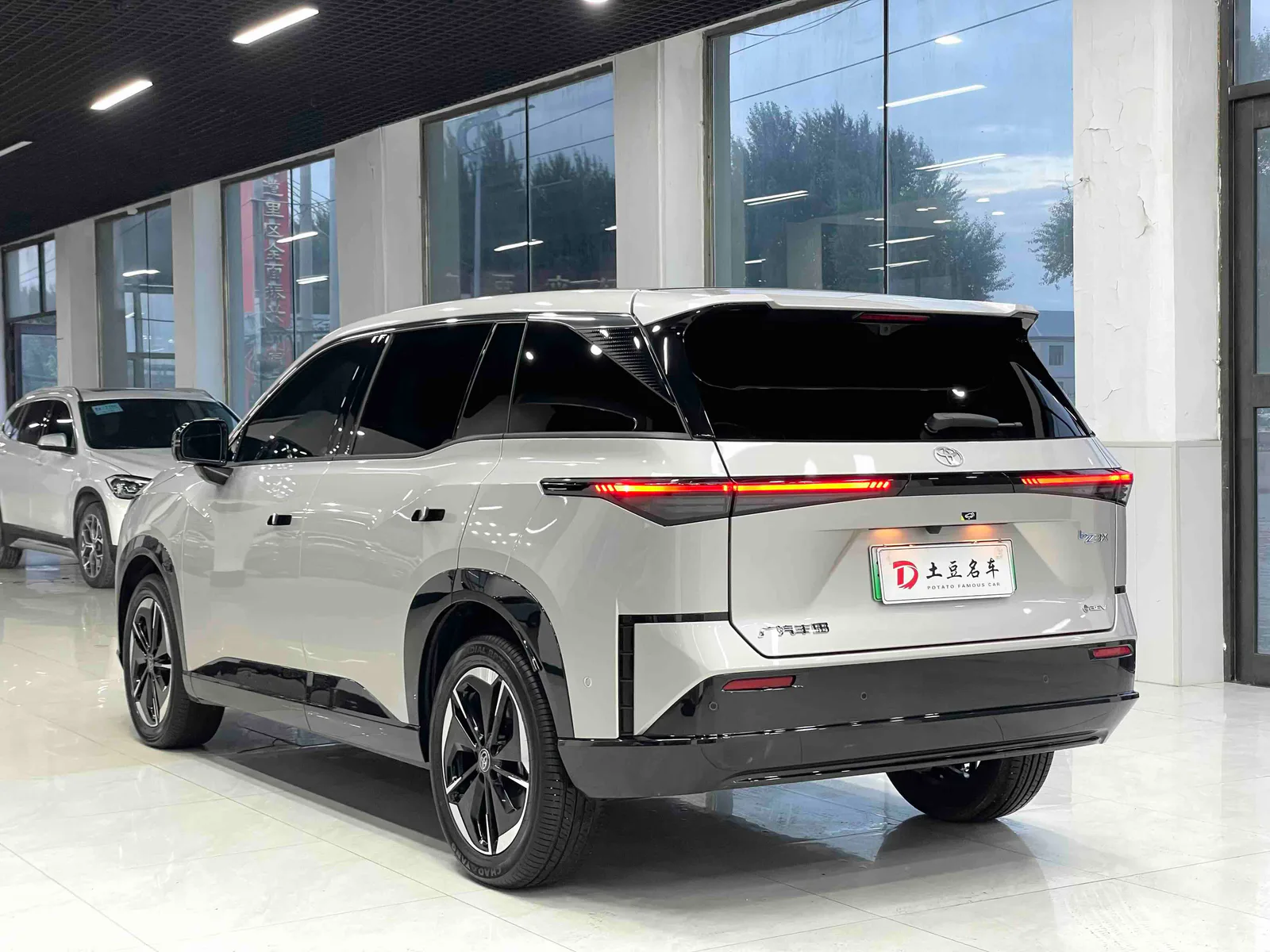 Toyota Bozhi 3X 2025 — photo 13 of 19