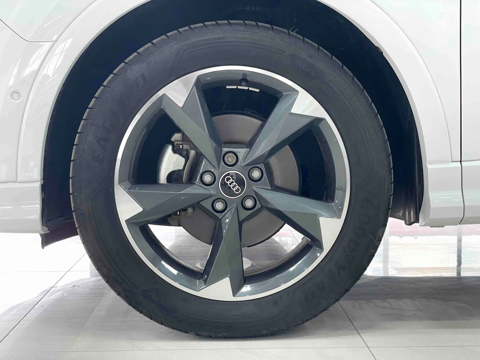 Audi Q3 2022 — photo 13 of 20