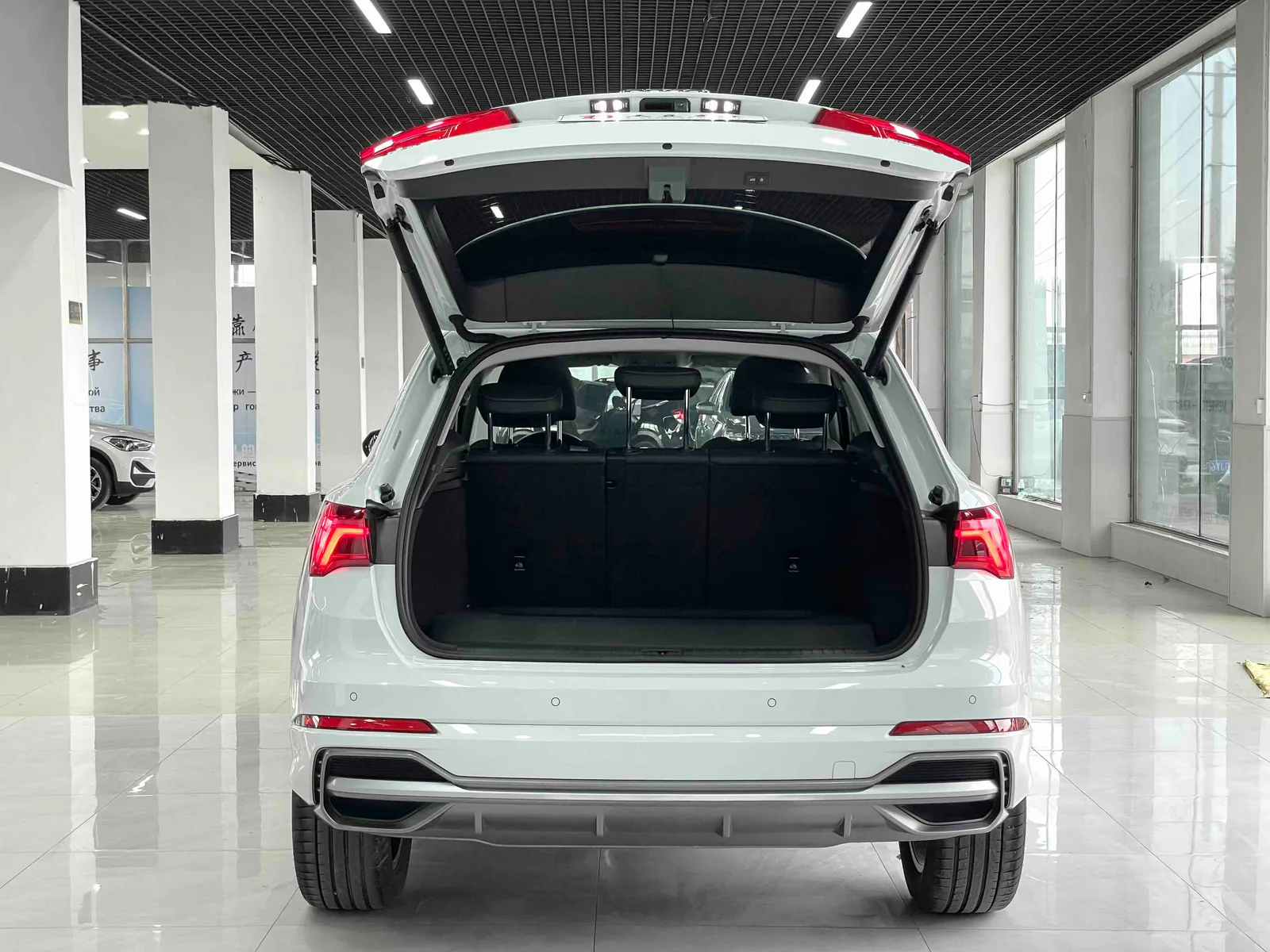 Audi Q3 2022 — photo 17 of 20