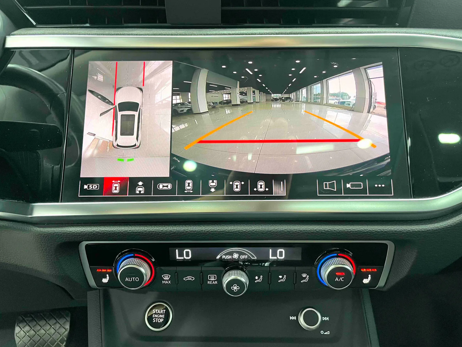Audi Q3 2022 — photo 8 of 20