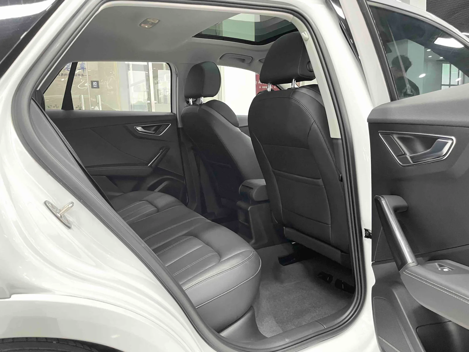 Audi Q2L 2022 — photo 11 of 20