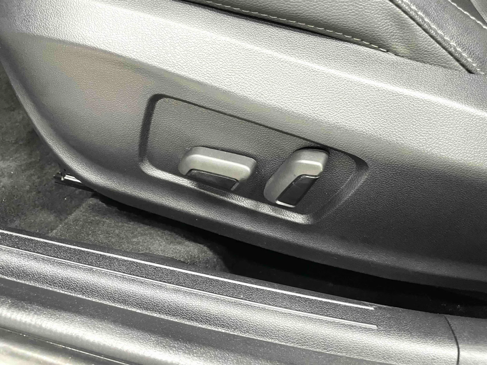 Hyundai Elantra 2022 — photo 7 of 20