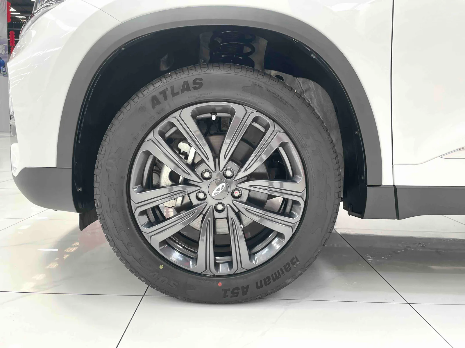 Chery Tiggo 8 2022 — photo 13 of 20
