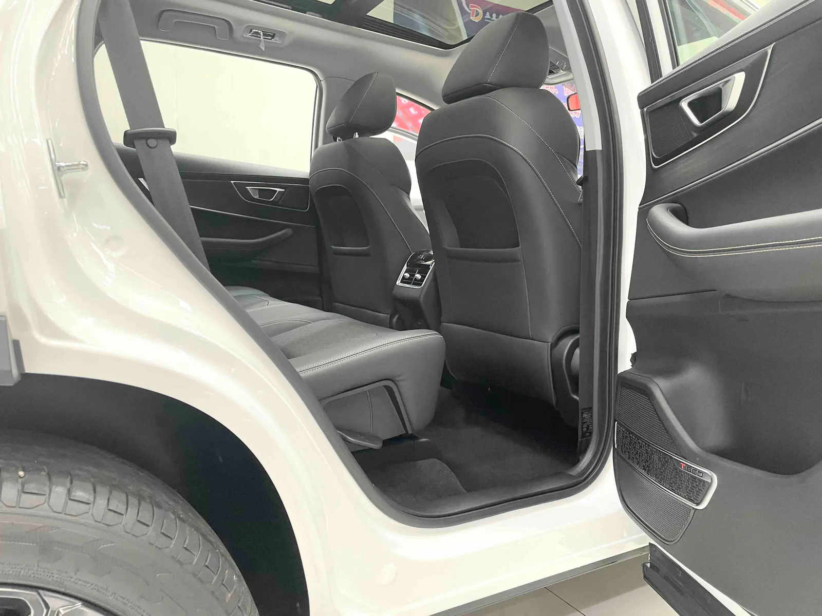 Chery Tiggo 8 2022 — photo 14 of 20