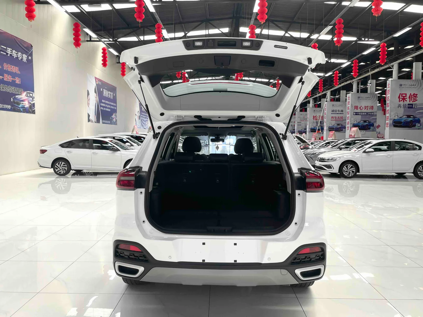 Chery Tiggo 8 2022 — photo 15 of 20