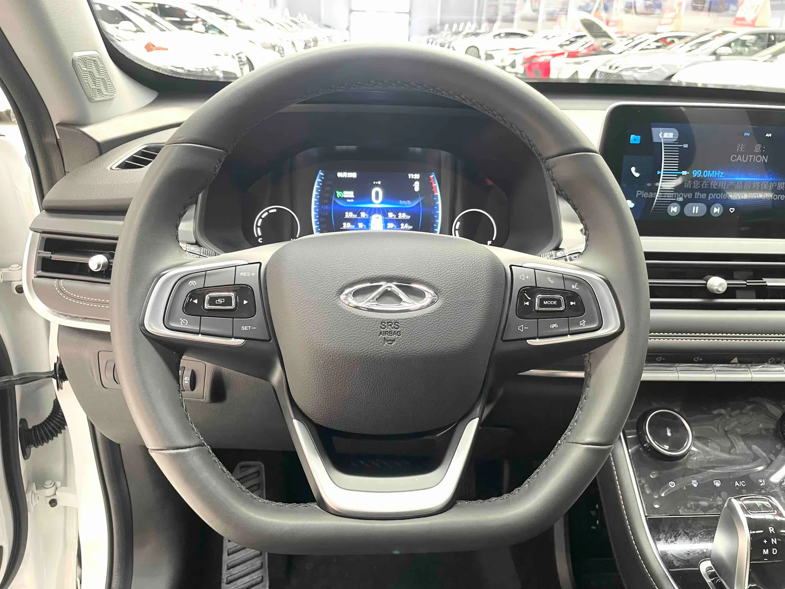 Chery Tiggo 8 2022 — photo 8 of 20