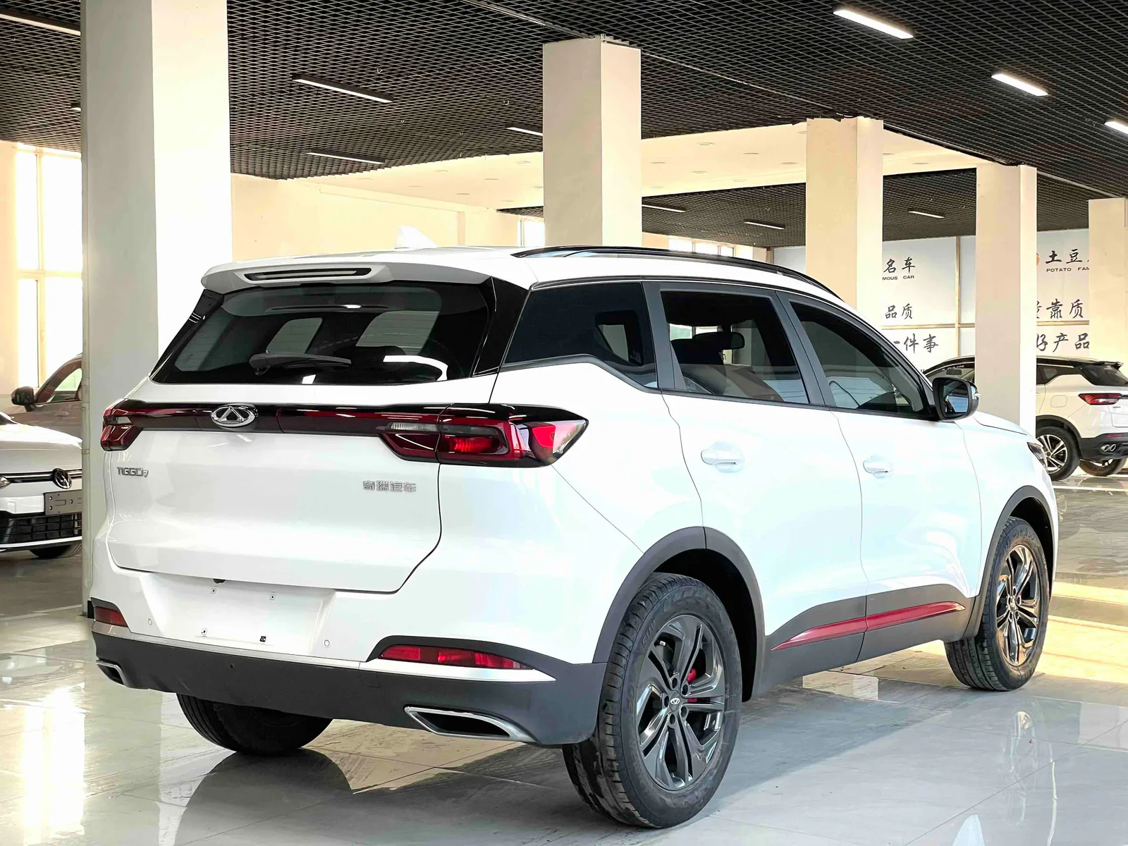 Chery Tiggo 7 2022 — photo 16 of 19