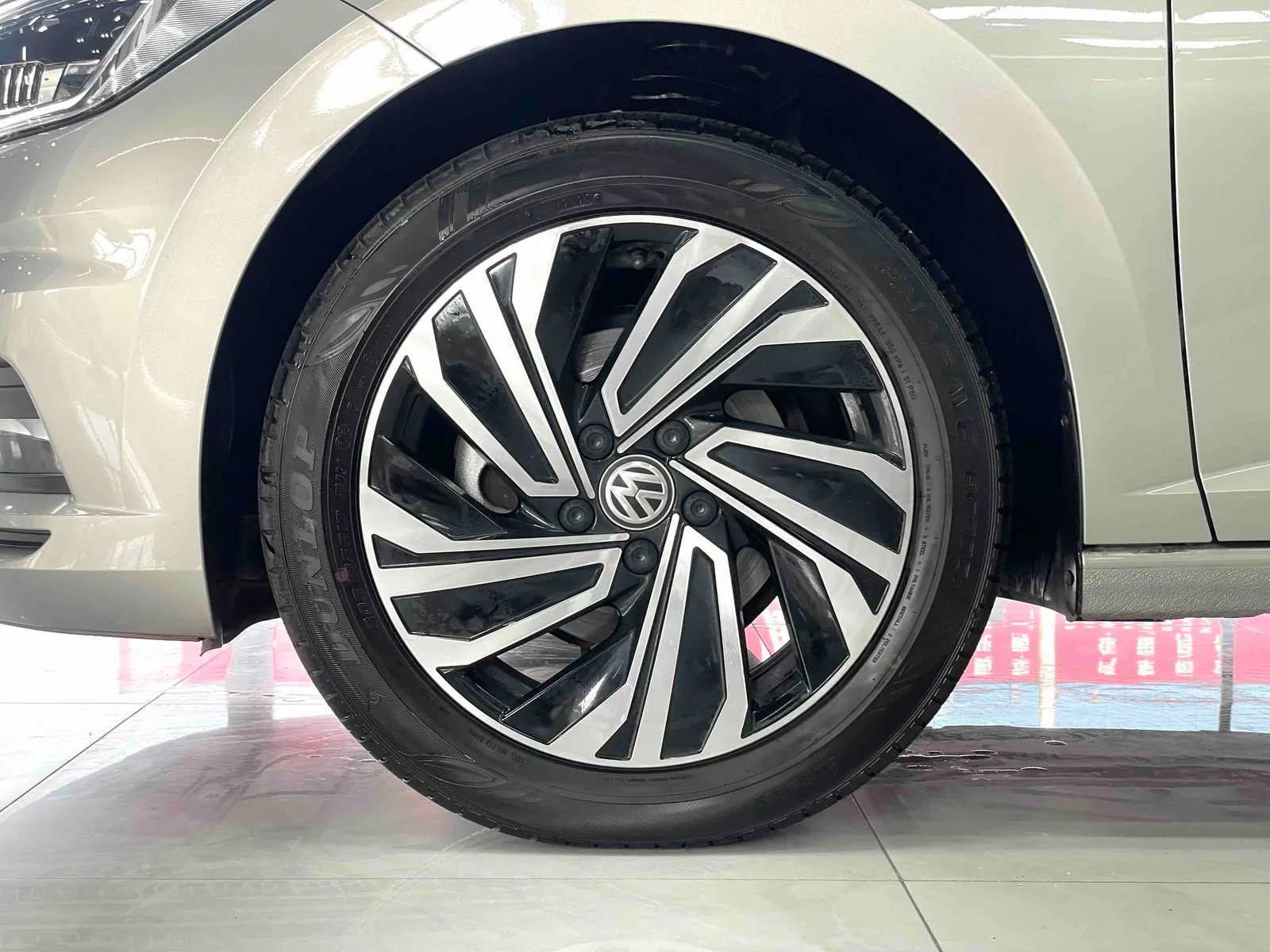 Volkswagen Sagitar 2022 — photo 11 of 19