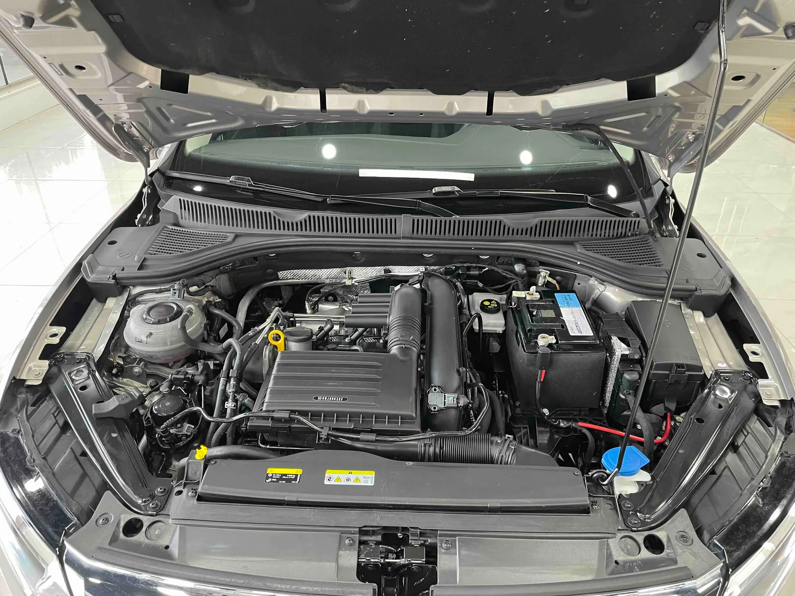 Volkswagen Sagitar 2022 — photo 16 of 19